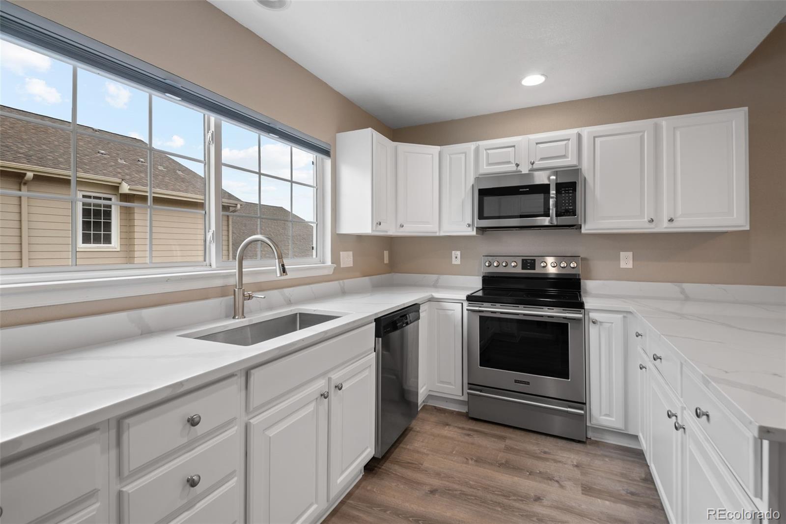 9522 Silver Spur Lane Highlands Ranch, CO 80130 - Photo 12 of 31