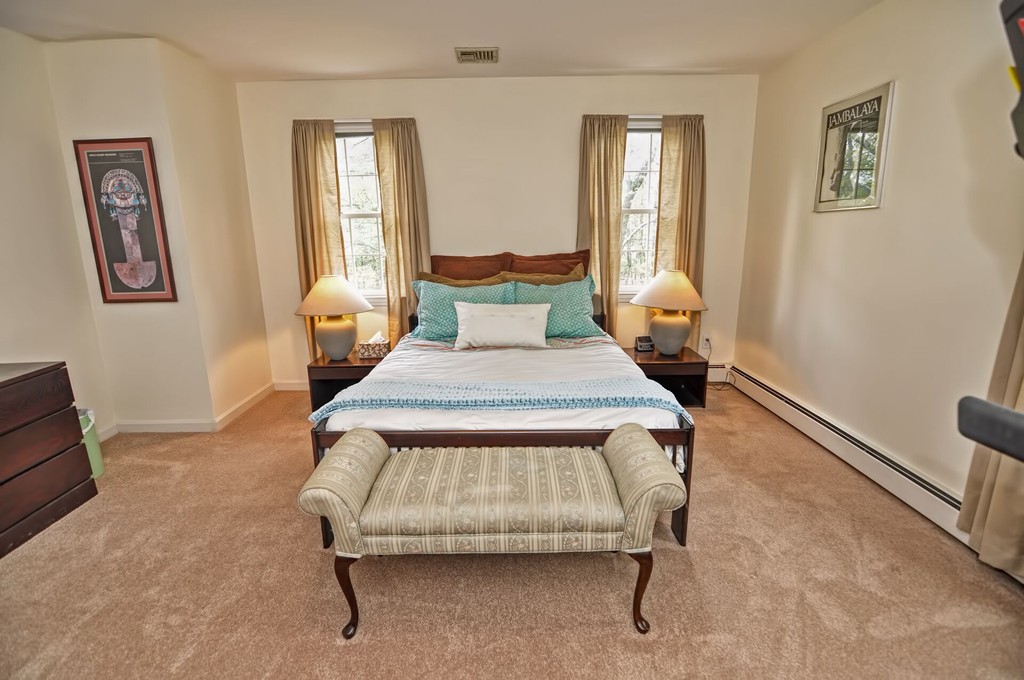 11 Fieldstone Path Walpole, MA 02081 - Photo 17 of 27 Gallery Image 17