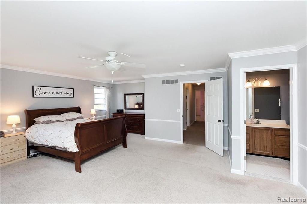 623 Bolinger Street Rochester Hills, MI 48307 - Photo 18 of 36