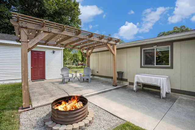 $257,000 | 17 Warbler, Sparta, MI 49345