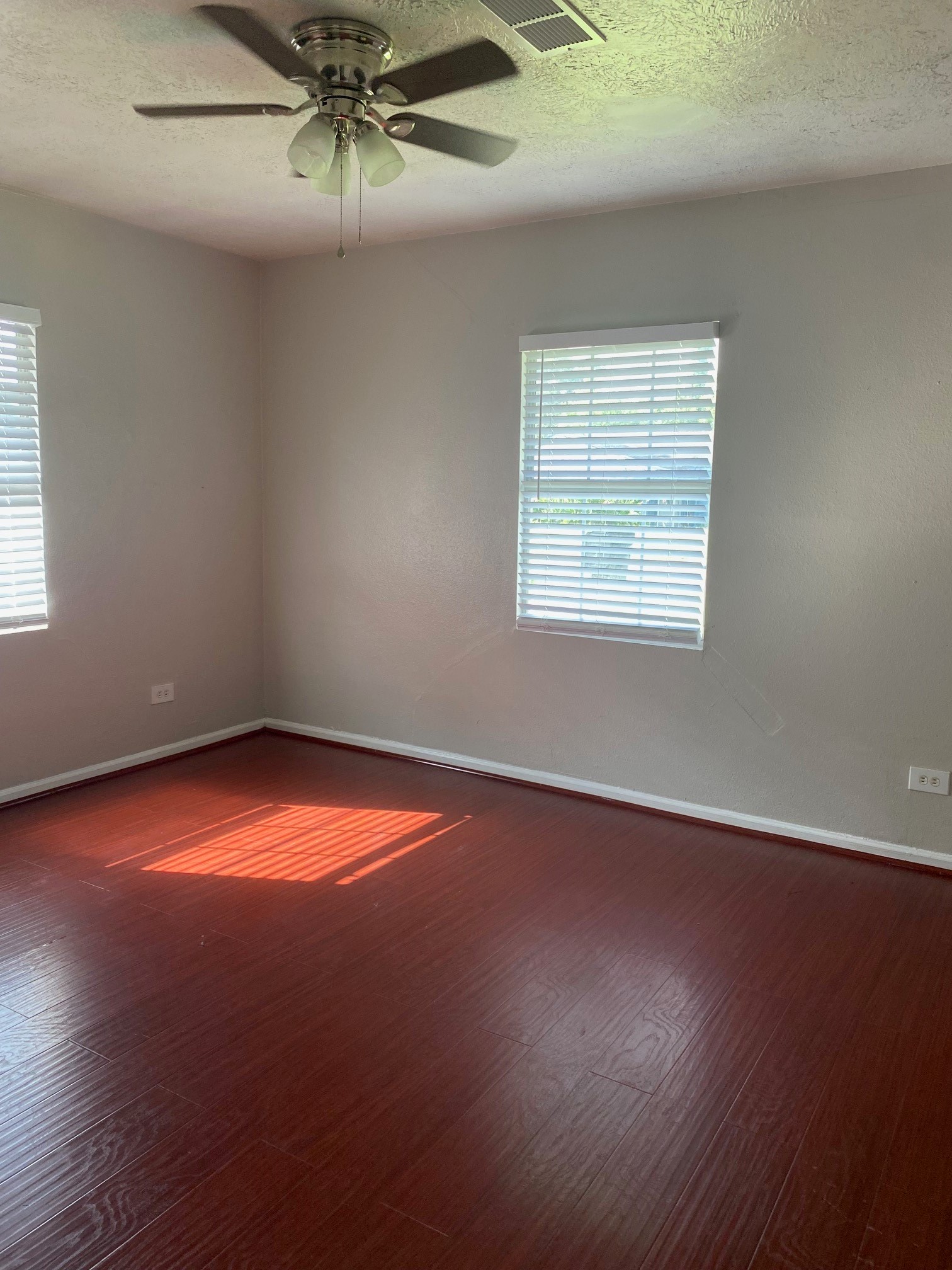 3845 Rosedale Street Houston, TX 77004 - Photo 4 of 18 Gallery Image 4