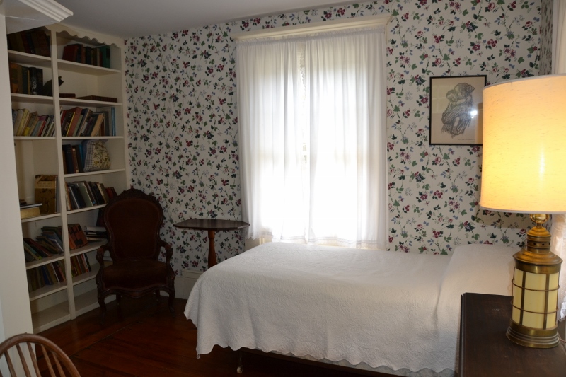 113 South Water Street Edgartown, MA 02539 - Photo 17 of 28 main level bedroom