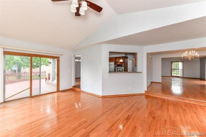 46564 Mornington Road Canton, MI 48188 - Photo 12 of 35