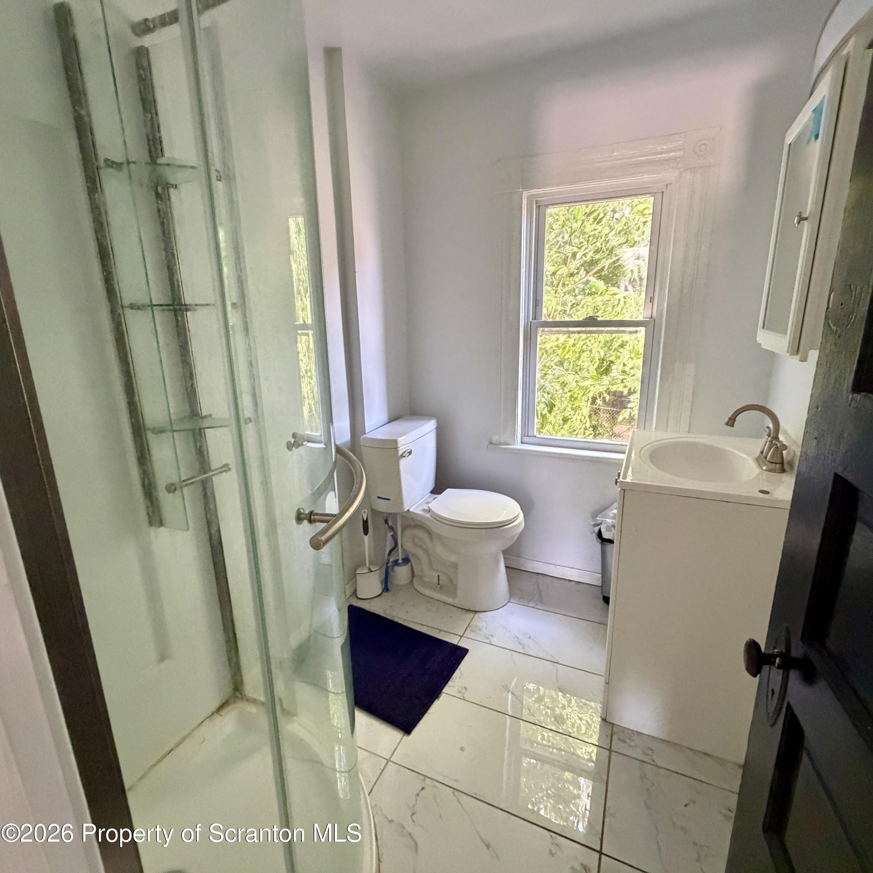 530 Myrtle Street, Unit 1 Scranton, PA 18510 - Photo 11 of 12 Full Bathroom
