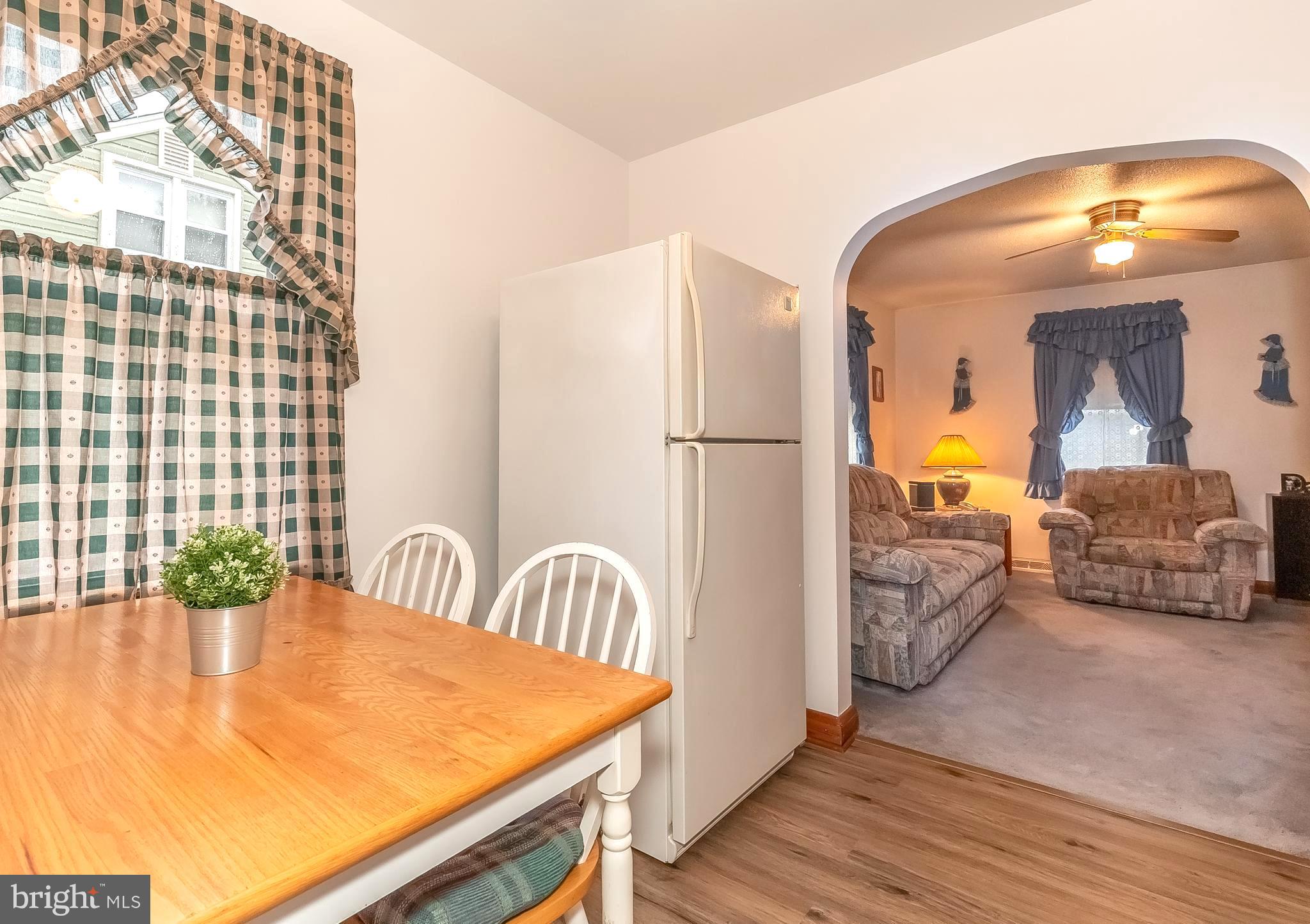 306 Sassafras Road Baltimore, MD 21221 - Photo 11 of 37 KIT/DINING AREA