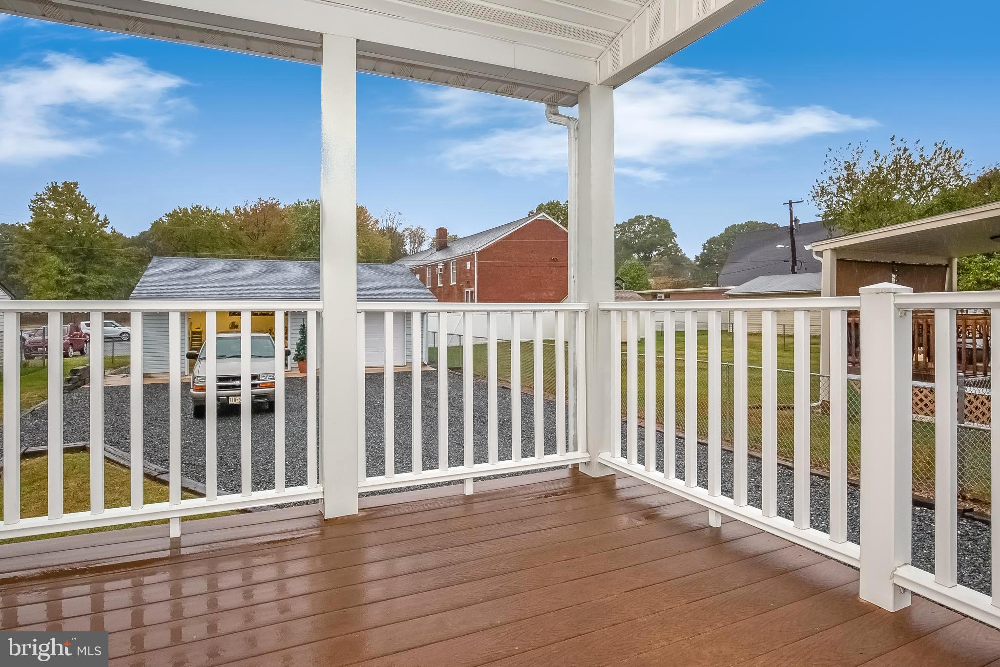 306 Sassafras Road Baltimore, MD 21221 - Photo 3 of 37 COVERED REAR DECK