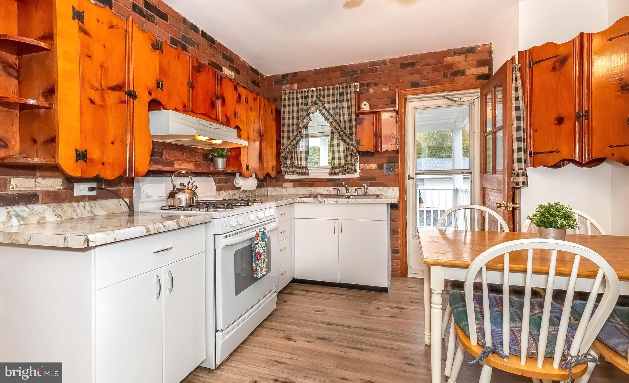 306 Sassafras Road Baltimore, MD 21221 - Photo 9 of 37 KIT/DINING AREA