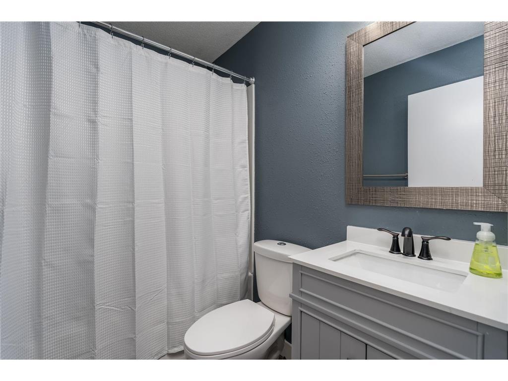 1105 South Valley Street New Ulm, MN 56073 - Photo 12 of 22