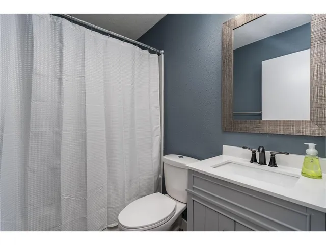 $254,000 | 1105 South Valley Street, New Ulm, MN 56073