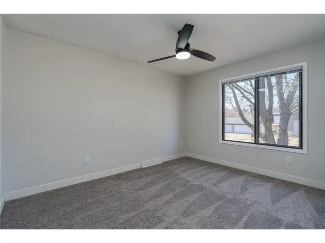 $254,000 | 1105 South Valley Street, New Ulm, MN 56073