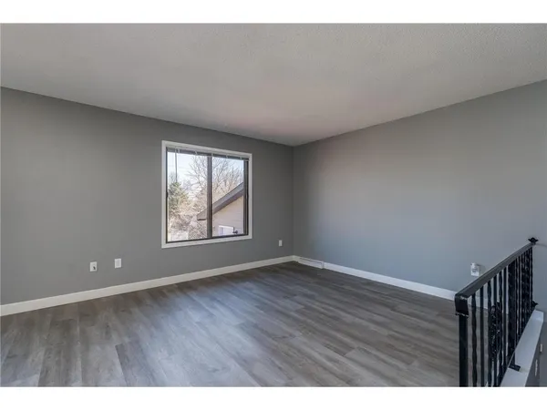 $249,000 | 1105 South Valley Street, New Ulm, MN 56073