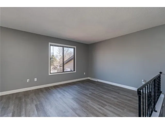 $249,000 | 1105 South Valley Street, New Ulm, MN 56073