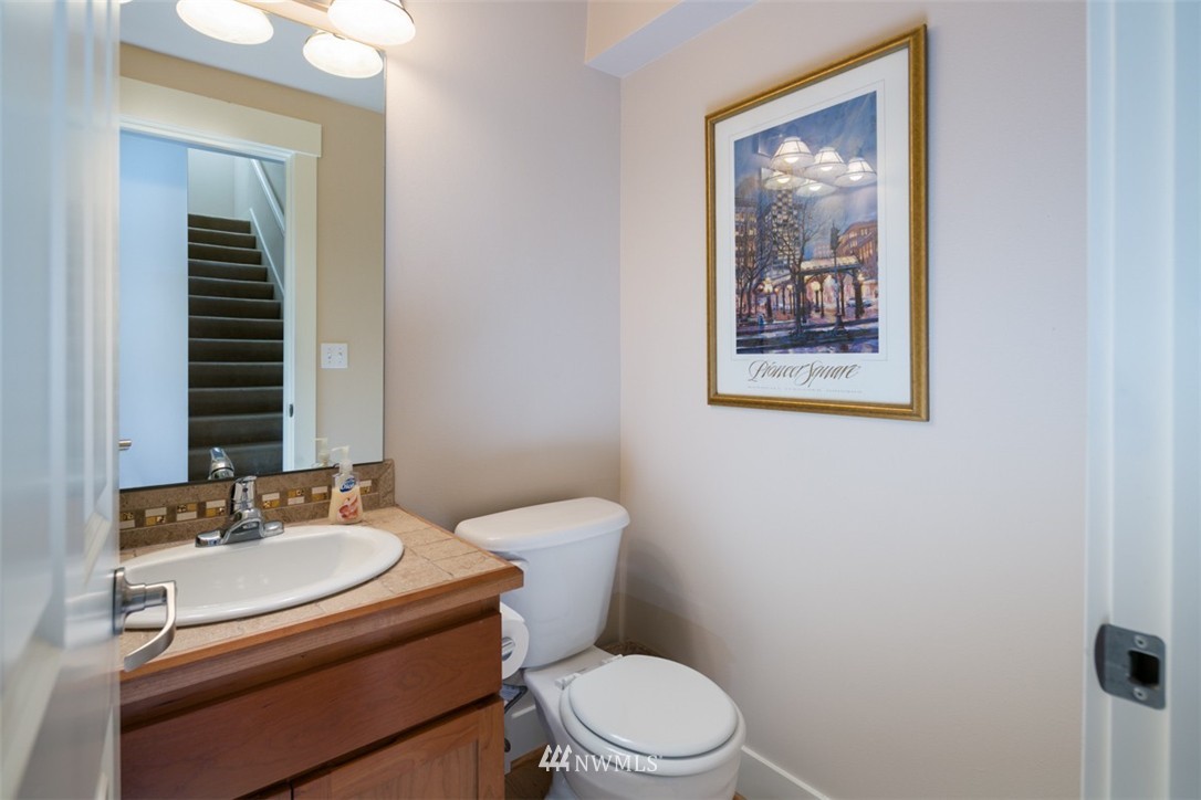 10303 Holman Road North, Unit B Seattle, WA 98177 - Photo 6 of 15