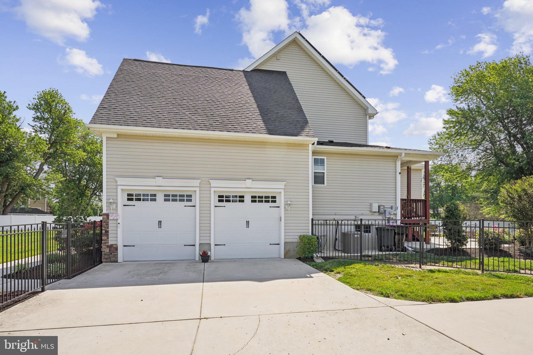 92 Kelly Driver Road Laurel Springs, NJ 08021 - Photo 4 of 35 Gallery Image 4
