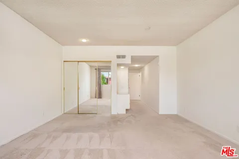 $2,995,000 | 1418 Warner Avenue, Los Angeles, CA 90024