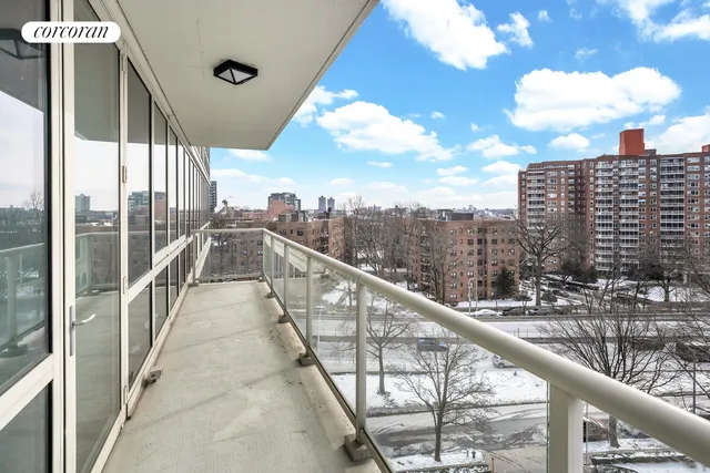 $999,000 | 640 West 237th Street, Unit 7B | Riverdale