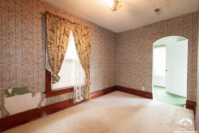 $146,000 | 216 Southwest Fillmore Street, Topeka, KS 66606