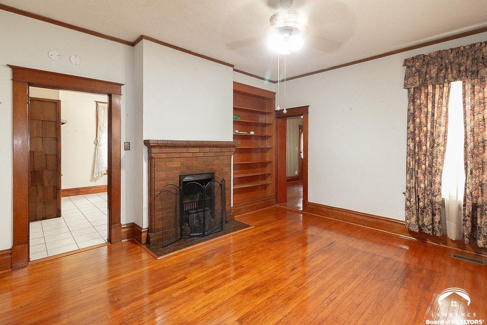 216 Southwest Fillmore Street Topeka, KS 66606 - Photo 10 of 38