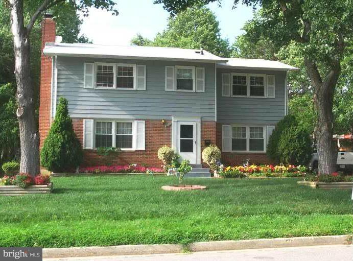 6534 Deepford Street Springfield, VA 22150 - Photo 1 of 25 Exterior (Front)