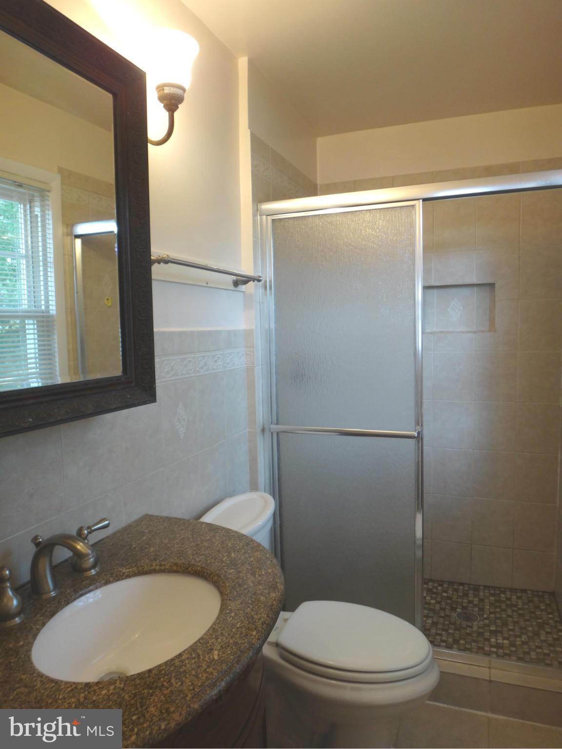 6534 Deepford Street Springfield, VA 22150 - Photo 14 of 25 Bath (Master) 1