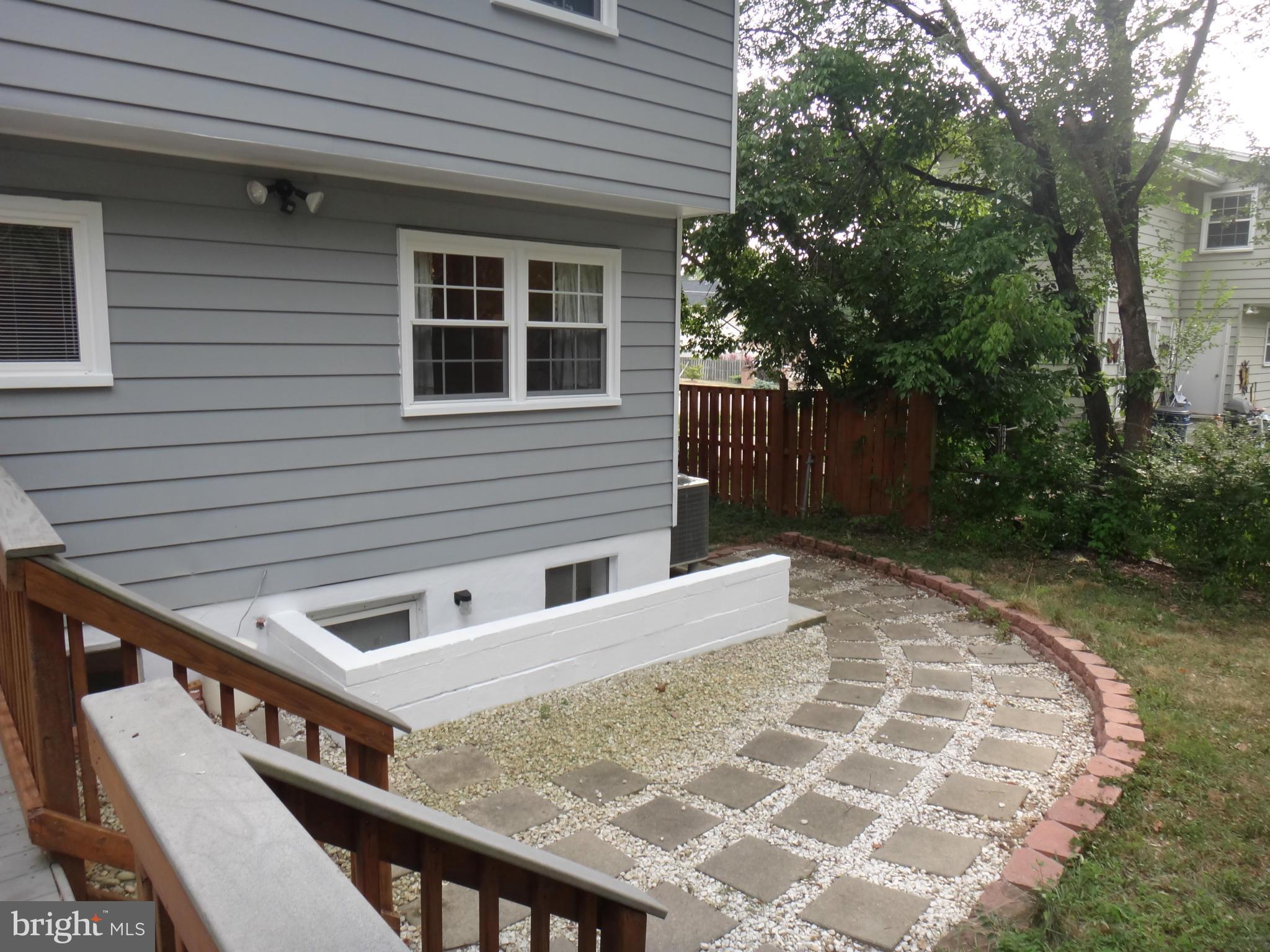 6534 Deepford Street Springfield, VA 22150 - Photo 24 of 25 Exterior (Rear)