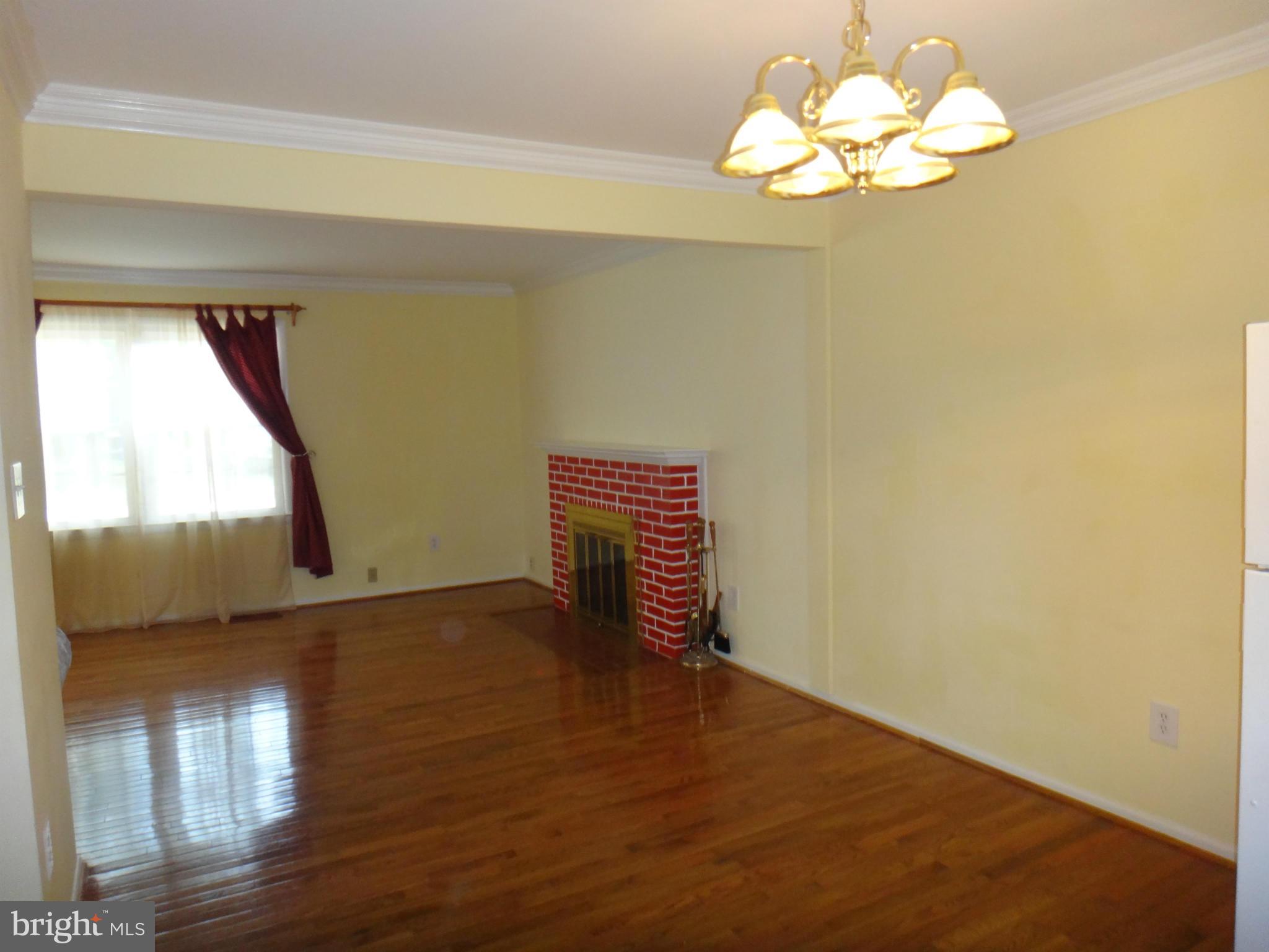 6534 Deepford Street Springfield, VA 22150 - Photo 6 of 25 Dining Room