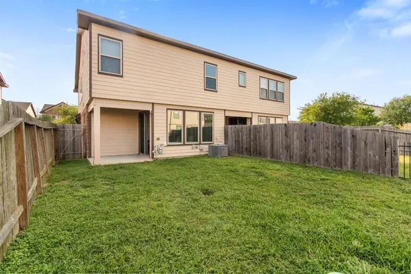 $235,000 | 3411 Rainflower Springs Lane, Rosenberg, TX 77471