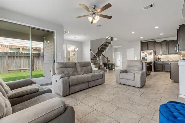 $235,000 | 3411 Rainflower Springs Lane, Rosenberg, TX 77471