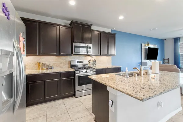 $235,000 | 3411 Rainflower Springs Lane, Rosenberg, TX 77471