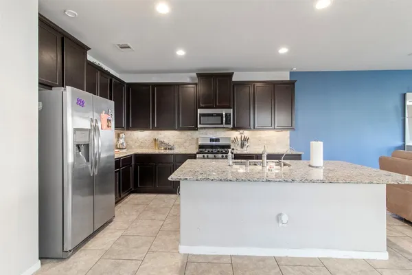 $235,000 | 3411 Rainflower Springs Lane, Rosenberg, TX 77471