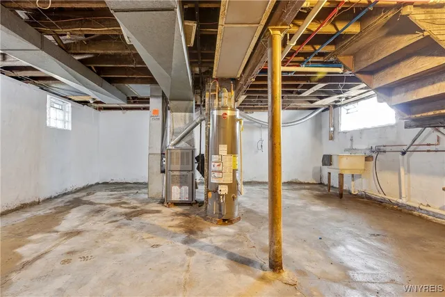 $169,999 | 136 Newfield Street, Buffalo, NY 14207