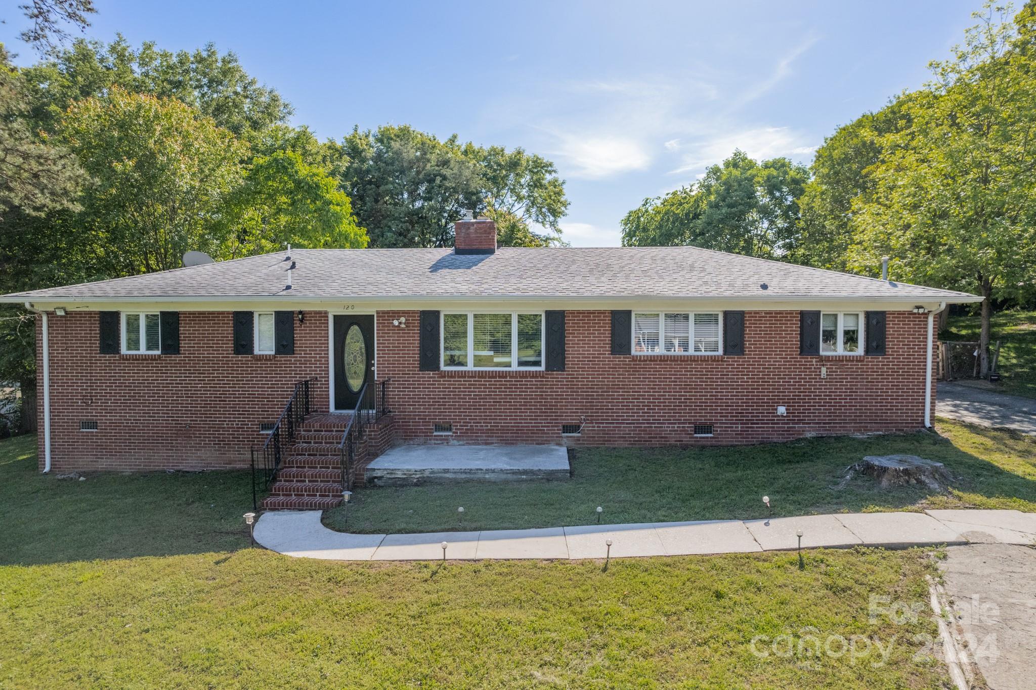 1202 Howard Circle Charlotte, NC 28214 - Photo 1 of 25
