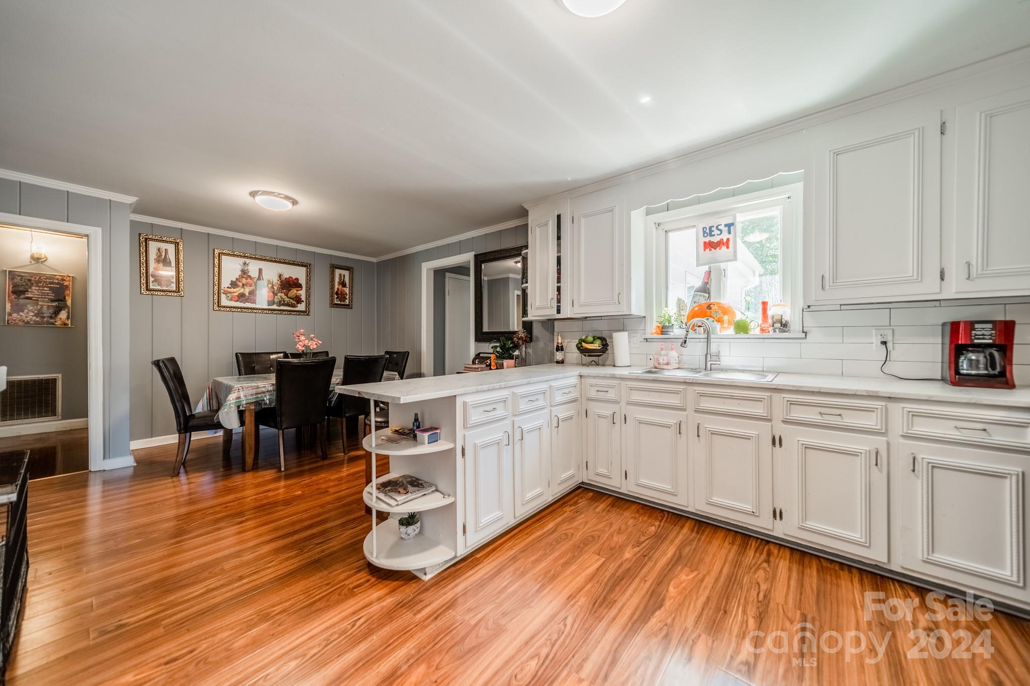 1202 Howard Circle Charlotte, NC 28214 - Photo 8 of 25