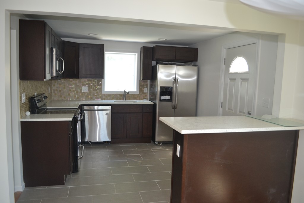 24 Badger Road Boston, MA 02136 - Photo 7 of 10 Gallery Image 7