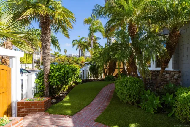 $4,275,000 | 383 Westbourne Street, San Diego, CA 92037