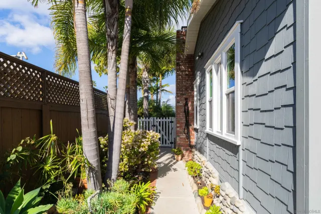 $4,275,000 | 383 Westbourne Street, San Diego, CA 92037