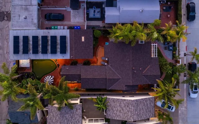 $4,275,000 | 383 Westbourne Street, San Diego, CA 92037