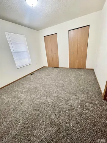 $1,250 | 463 Ponderosa Avenue, Unit 4, O'Fallon, IL 62269