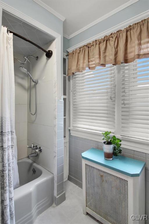 511 Brown Street Stroudsburg, PA 18360 - Photo 22 of 33 a bathroom with a bathtub and shower