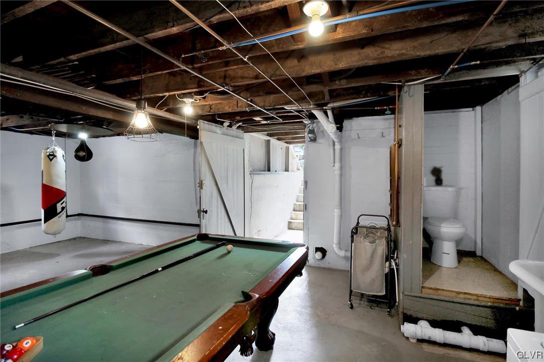 511 Brown Street Stroudsburg, PA 18360 - Photo 28 of 33 a room with gym equipment