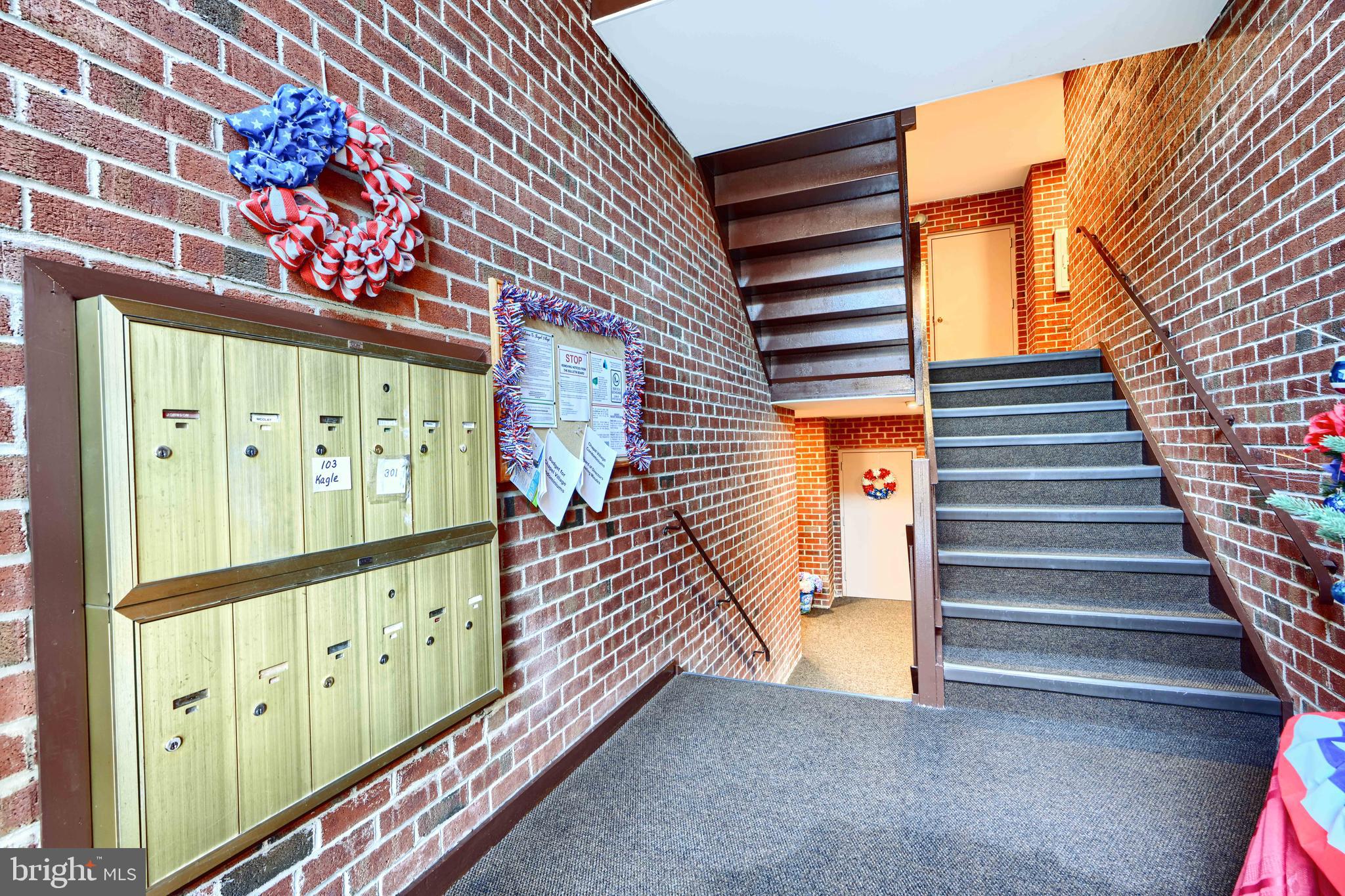 4 Juliet Lane, Unit 301 Baltimore, MD 21236 - Photo 26 of 29 a view of an entryway