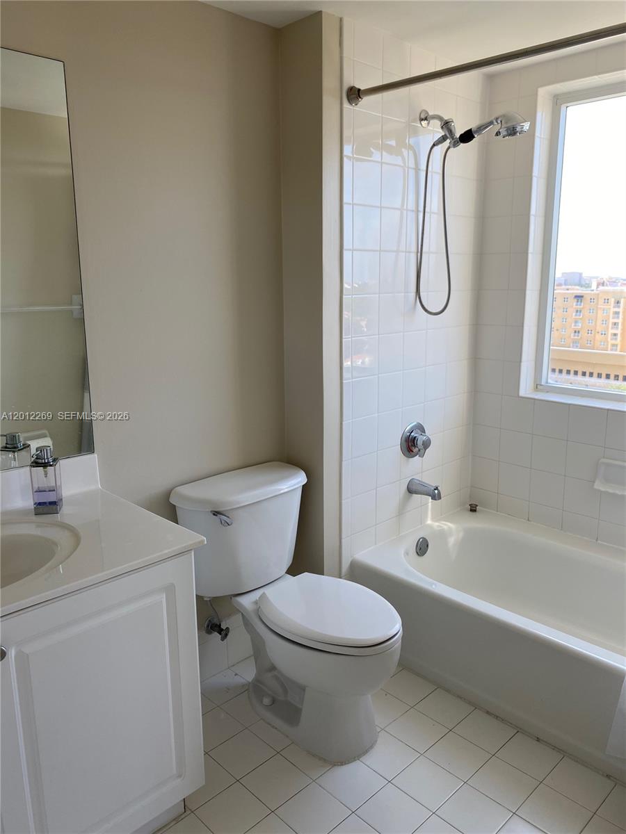 1627 Southwest 37th Avenue, Unit 804 Miami, FL 33145 - Photo 11 of 18