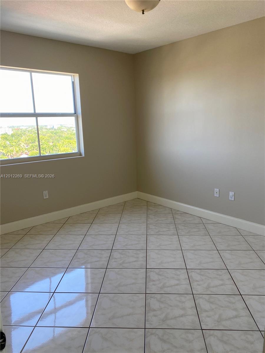 1627 Southwest 37th Avenue, Unit 804 Miami, FL 33145 - Photo 12 of 18