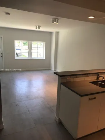 $3,000 | 3069 Southwest 7th Street, Miami, FL 33135