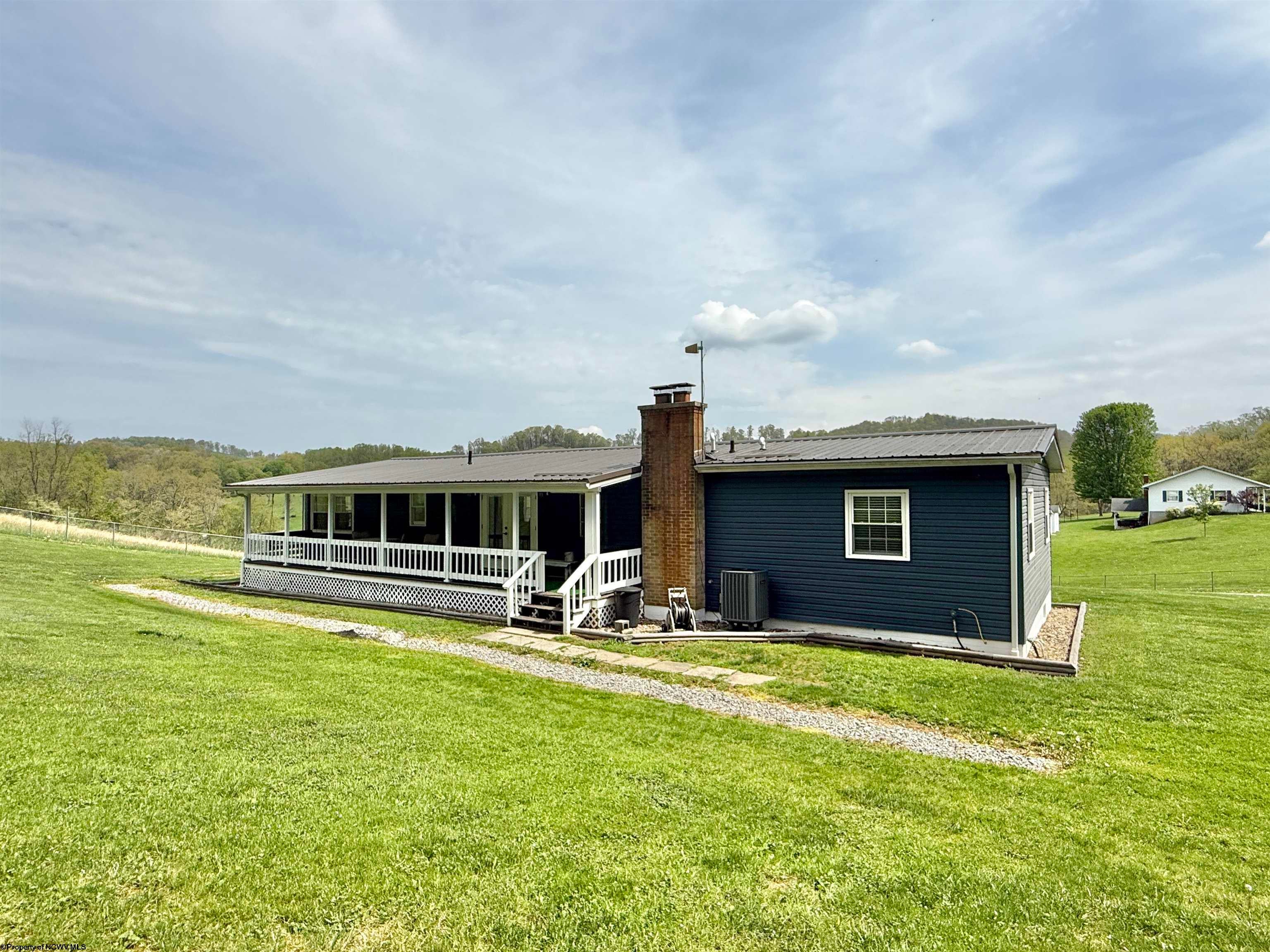 247 Burns Farm Road Grafton, WV 26354 - Photo 2 of 50 Gallery Image 2