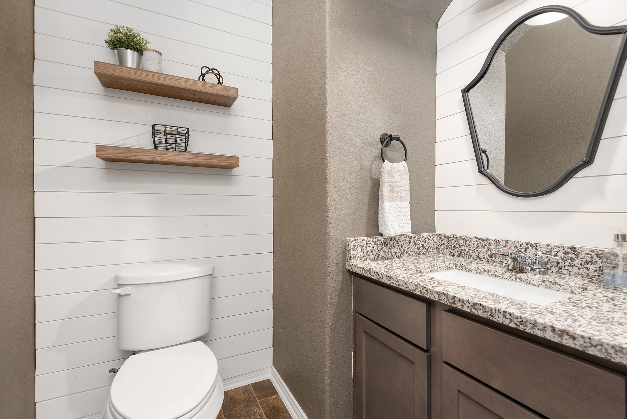 2509 Quartz Trail Spring, TX 77386 - Photo 4 of 33 First floor half bath.