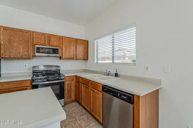 $2,295 | 2286 East Peach Tree Drive, Chandler, AZ 85249