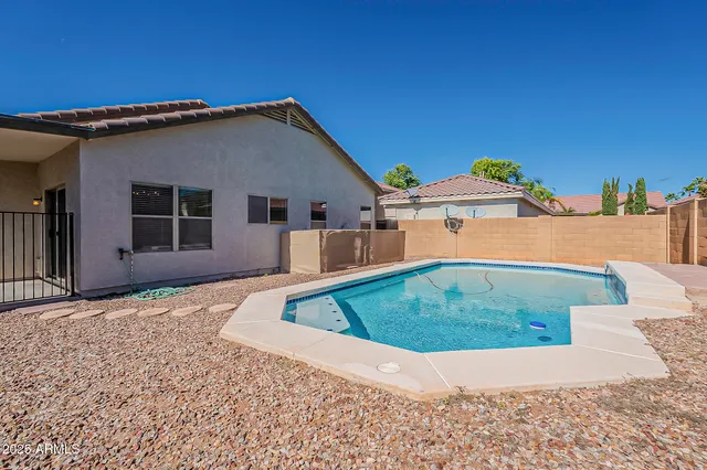 $2,295 | 2286 East Peach Tree Drive, Chandler, AZ 85249
