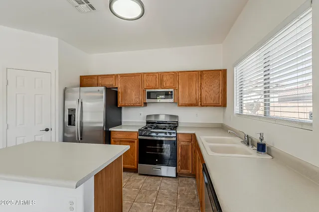 $2,295 | 2286 East Peach Tree Drive, Chandler, AZ 85249