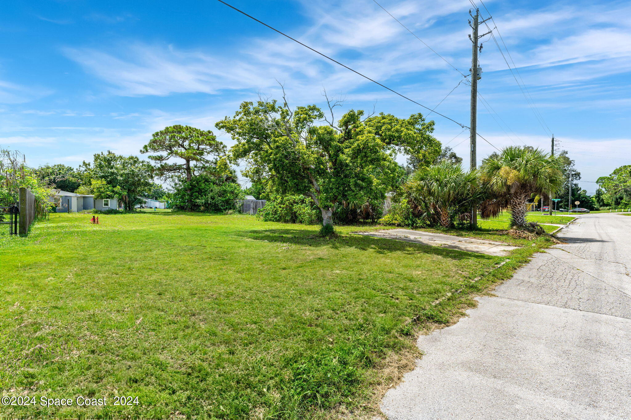 105 Cherry Street Melbourne, FL 32901 - Photo 8 of 14 6-web-or-mls-DSC04241